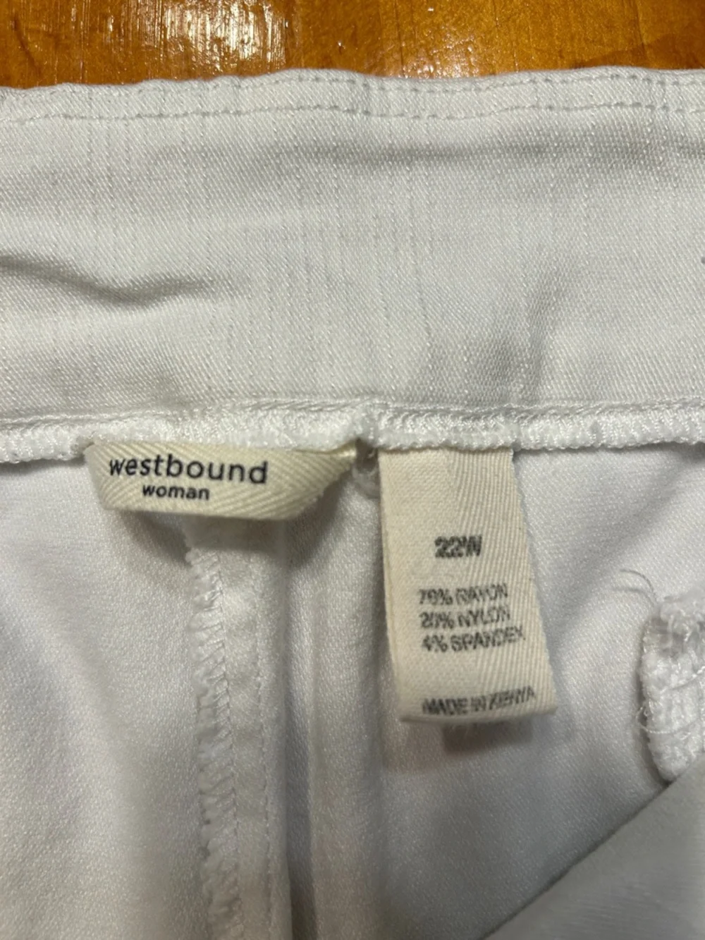 Westbound White Women's Stretch Pull-On Cropped Pants Spring Summer Classic - Picture 3 of 8